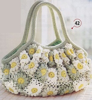 Square and Daisies Crochet Bag Pattern