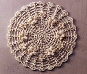 rounde-lace-doily