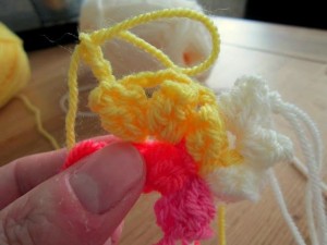 Spiral Bobble Crochet Stitch Tutorial 14