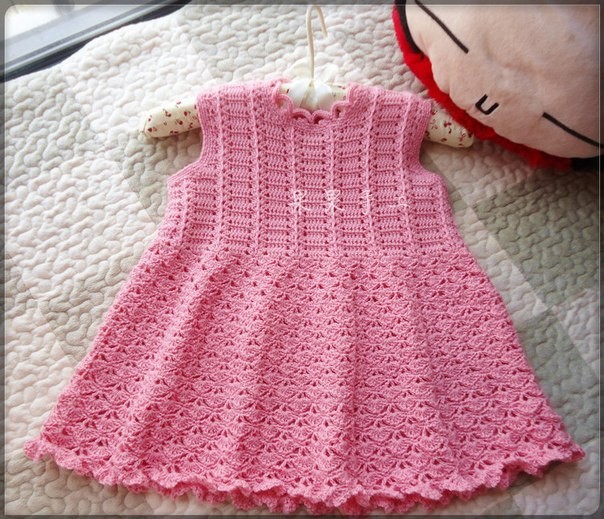 Cute baby dress crochet pattern