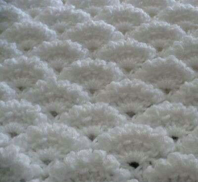 Dense-Textured-fan-crochet-stitch