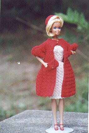 70's Coat & Hat Enssemble for Barbie Free Crochet Clothes Pattern