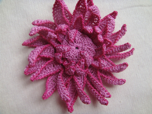Colorful Crochet Flowers + Free Pattern Step By Step 1
