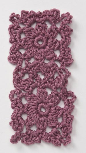 Free Crochet Stitch Little Flower in a Square