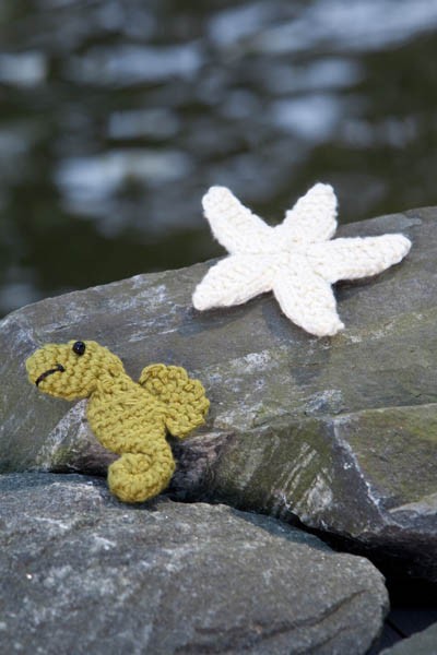 Seahorse and Starfish free crochet pattern