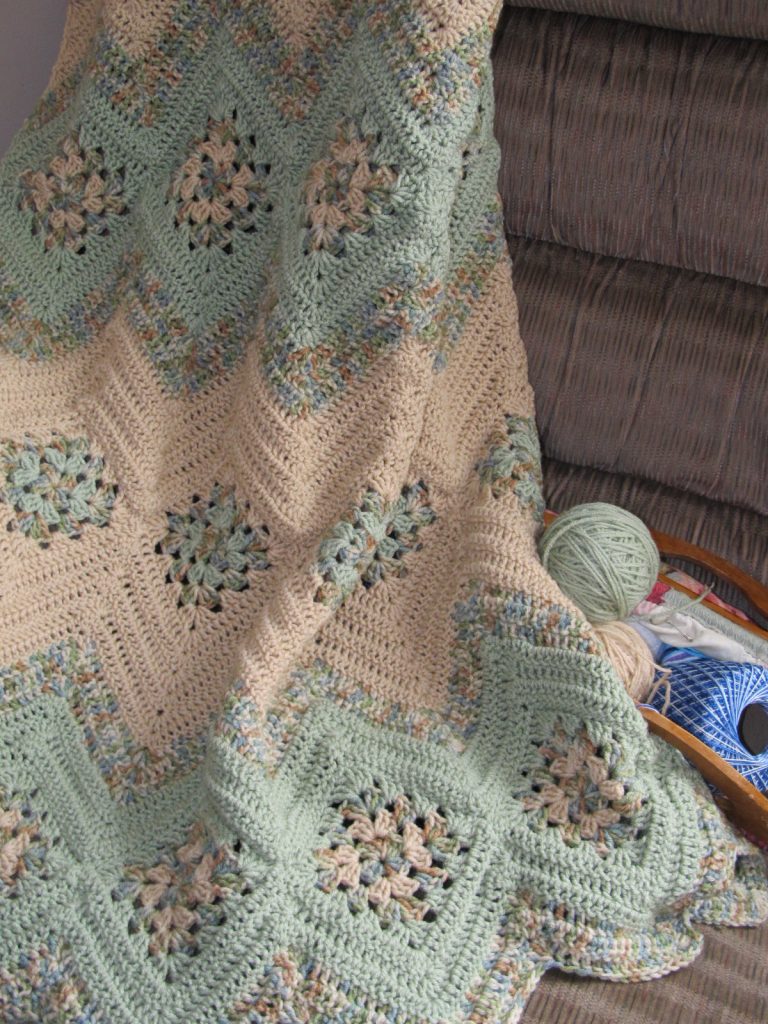 Grannies and Ripples Afghan Free Crochet Pattern 1