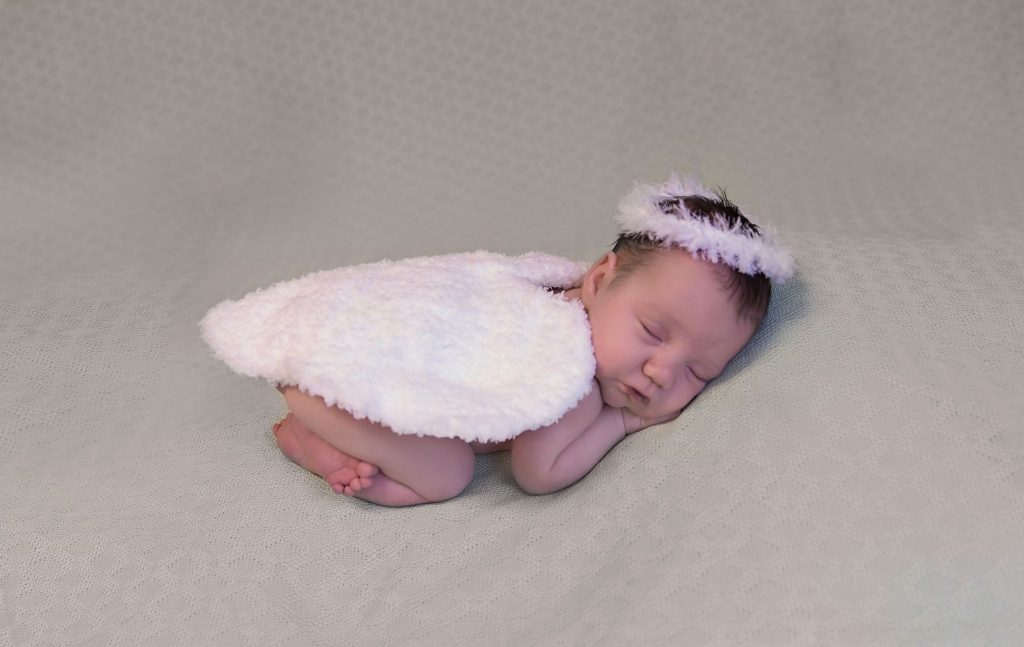 Newborn Angel Wings and Halo Free Crochet Pattern