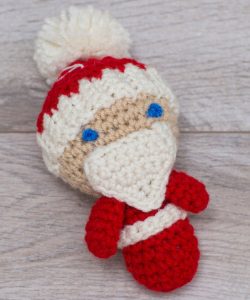 amigurumi-santa-ornaments-free-crochet-pattern-1