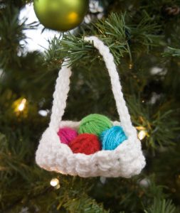 crochet-basket-ornament