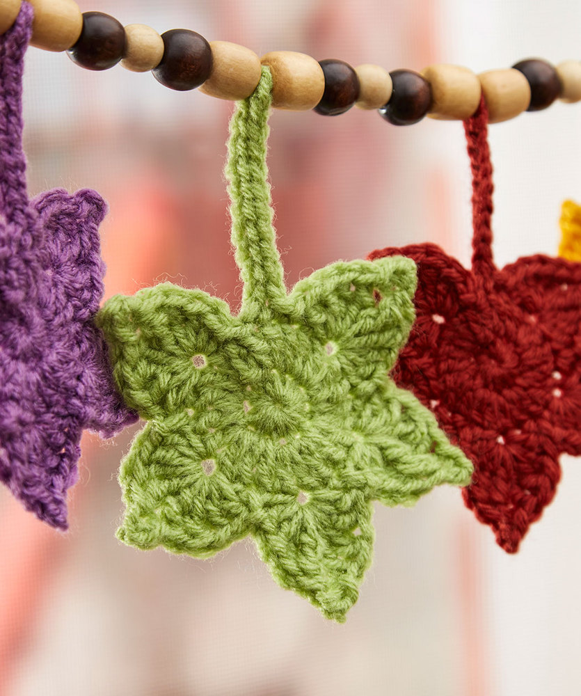 fall-leafy-banner-free-crochet-pattern-1