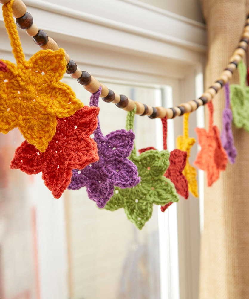fall-leafy-banner-free-crochet-pattern