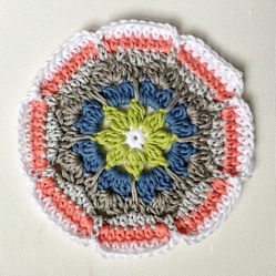 periwinkle-coaster-free-crochet-pattern