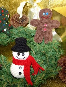 snowman-and-gingerbread-man-crochet
