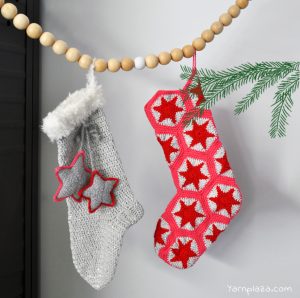 stars-christmas-stockings-free-crochet-pattern