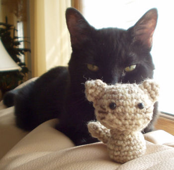 Miuku the cat pattern amigurumi crochet