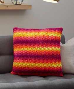 Splendid Shells Pillow Free Crochet Pattern