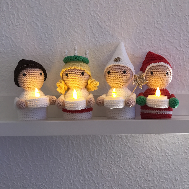 Christmas Lightholder Free Crochet Pattern
