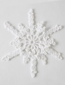 Twinkling Snowflakes Free Crochet Christmas Pattern