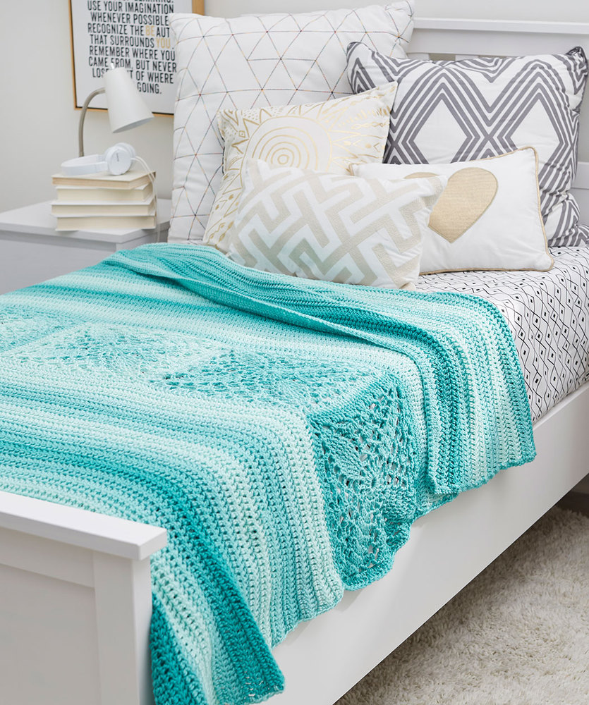 Pretty Squares in a Row Bed Throw Free Crochet Pattern