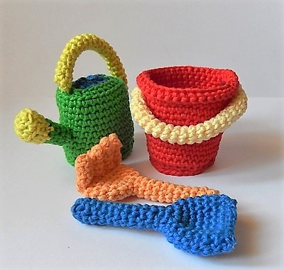 Bucket, shovel, rake and watering can free toy crochet pattern