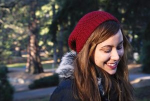 This is a basic, bottom-up beanie-style hat, with a ribbed edge (worked sideways in single crochet through the backloop) and slouchy, uniform body (worked round in half double crochet). Constructed as you go, there is very minimal finishing required at the end. 