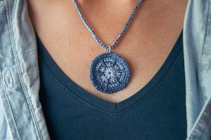 Candy Wheel Necklace Free Crochet Pattern