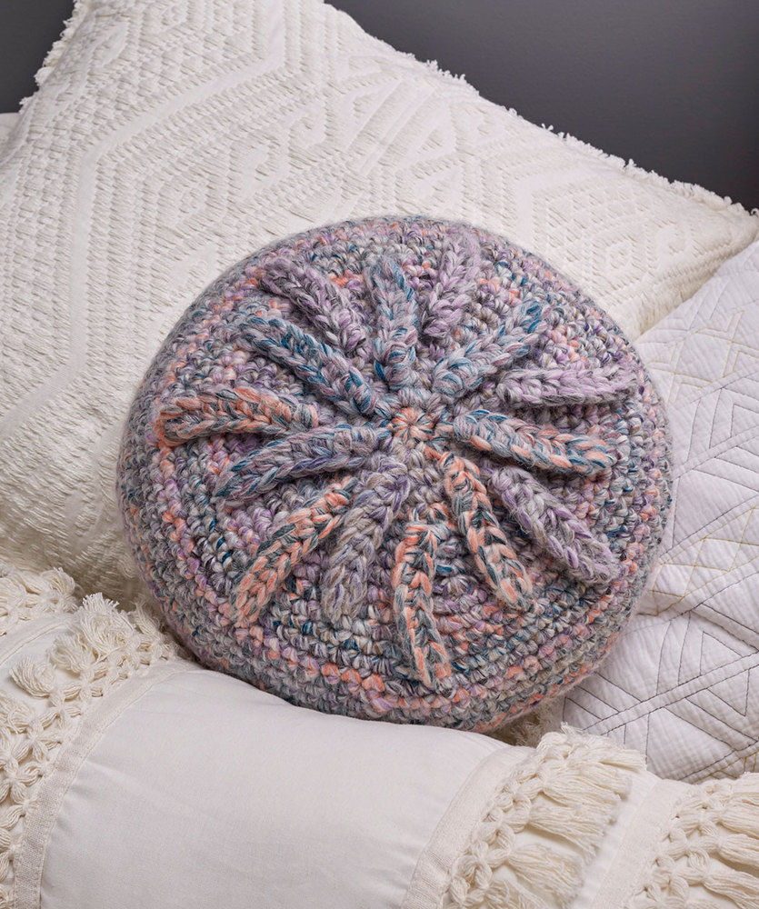 Starburst Pillow Free Crochet Pattern, Easy Round Crochet Pillow.