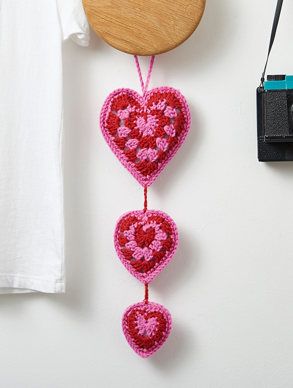 Free Heart Decoration Crochet Pattern.
