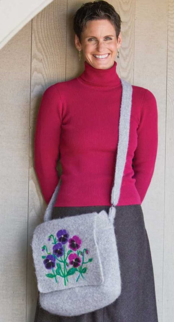 Free Crochet Pattern for a Message in a Flower Bag. Felted shoulderbag crochet pattern