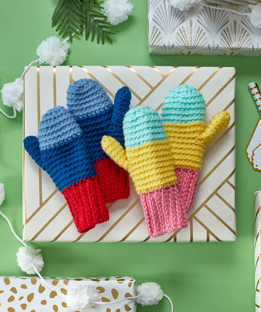 Free Crochet Pattern for Snowday Crochet Mittens