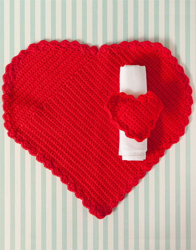 Free Crochet Pattern for a Heart Place Mat