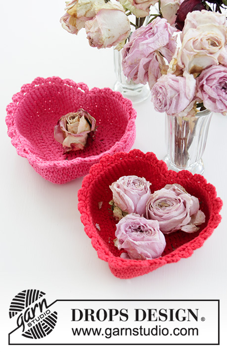 Free Crochet Pattern for a Heart Shaped Basket