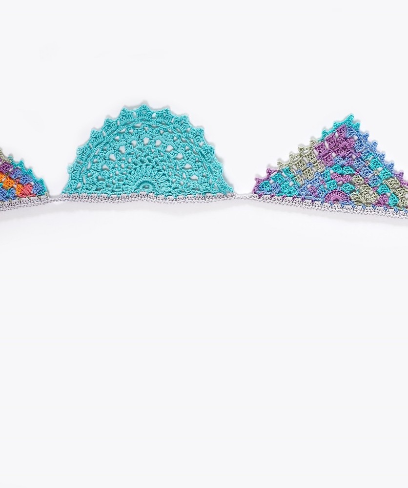 Free Knitting Pattern for a Doily Garland