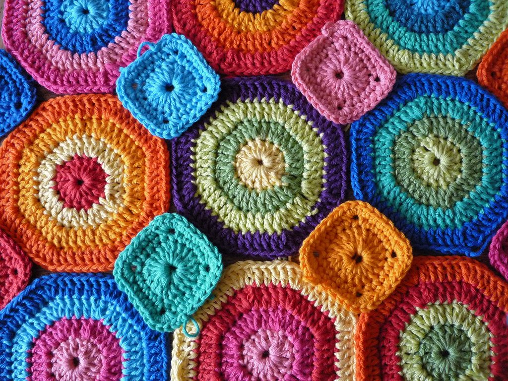 Stash buster crochet blanket idea hexagons and squares