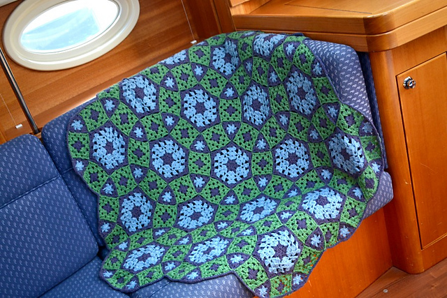 Circle Granny Rug/Afghan