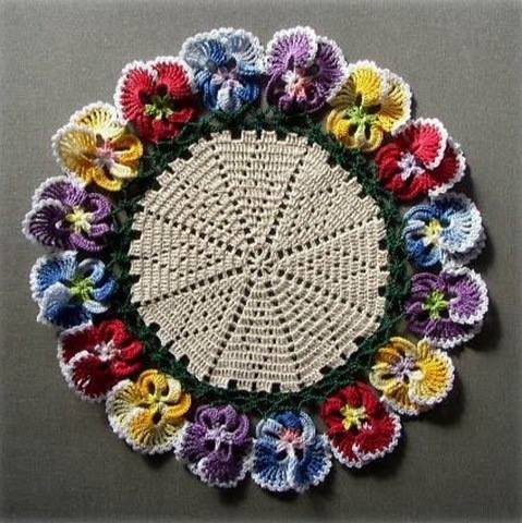 Pansy Circle Crochet Doily Free Pattern ⋆ Crochet Kingdom