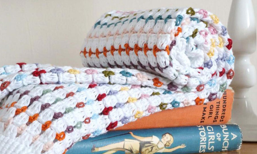 A Pretty Crochet Blanket Pattern