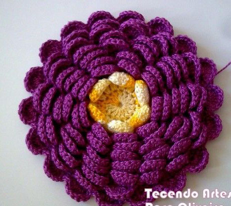 Multi Petaled Flower to Crochet