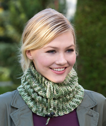 Charming Camo Cowl Free Crochet Pattern