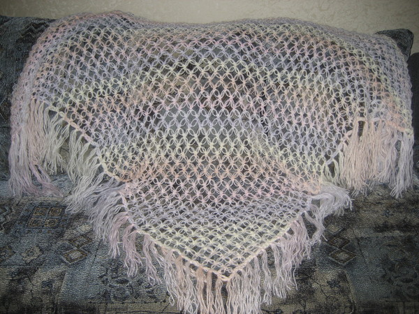 Thin and Delicate Crochet Shawl Pattern