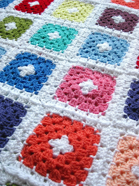 Adding a Chain Round to Granny squares Tutorial