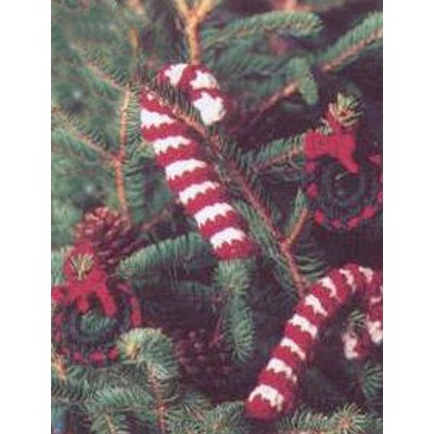Patons Candy Canes and Wreaths Free Beginner Home Decor Crochet Pattern