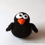 The Oddball Blackbird Free Amigurumi Crochet Pattern