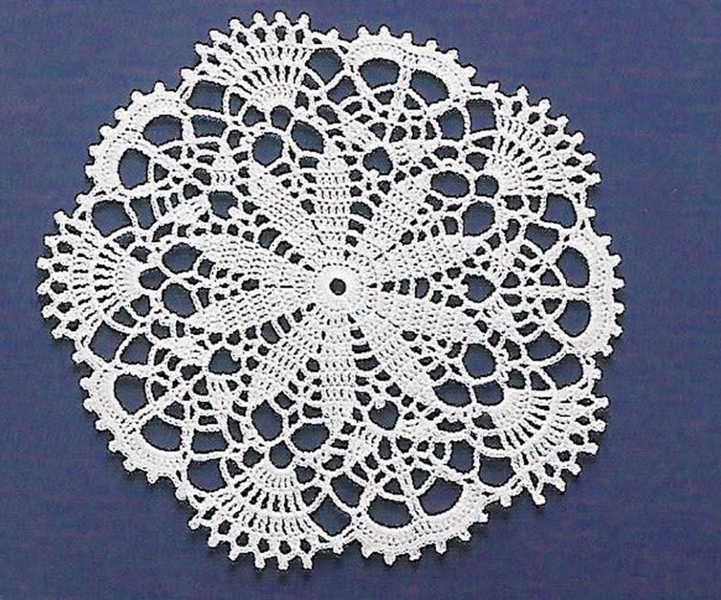 40 Crochet  Circles Patterns  and Diagrams to Make 48 free  