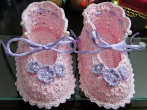 Beautiful Lace Baby Booties Free Crochet Pattern