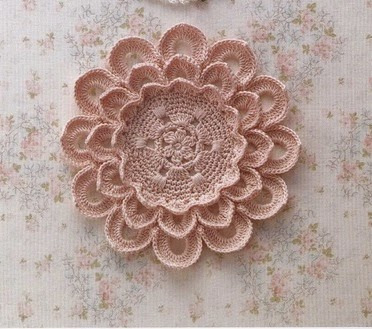 Ruffled Flower Doily Pattern