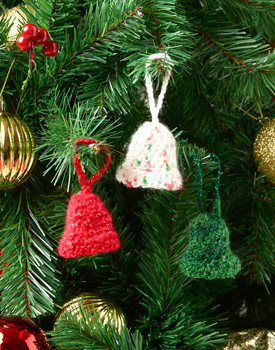Free Christmas Bell Ornament Crochet Pattern