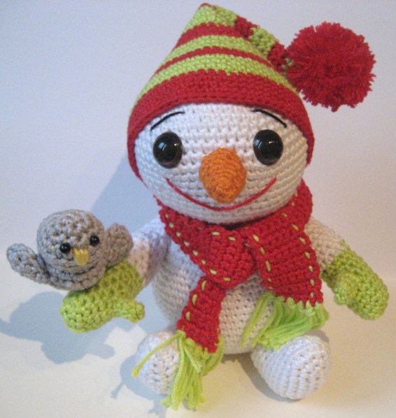 The Little Snowman Free Crochet Pattern