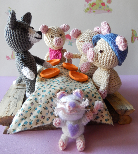 Three Little Pigs and Wolf Amigurumi Crochet Pattern