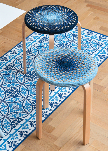 Free Crochet Pattern for a Stool Cover.